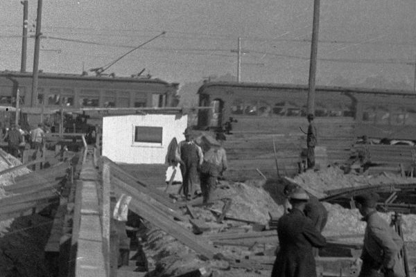 Pacific Electric 1000 class cars with trailer 1045 or 1046 in San Pedro, 1921. LA Harbor Department Photo. Craig Rasmussen Collection.