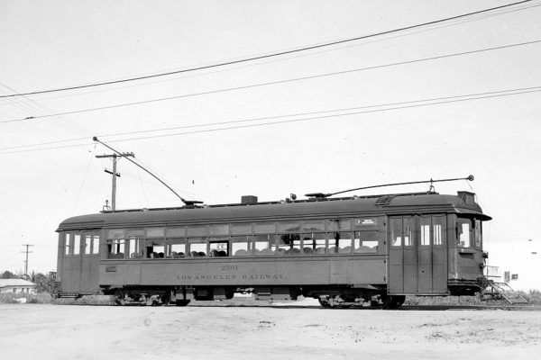 LARY 2501 at the 7 Line terminus at Broadway and 116th St, 1937. Al Haij Photo.